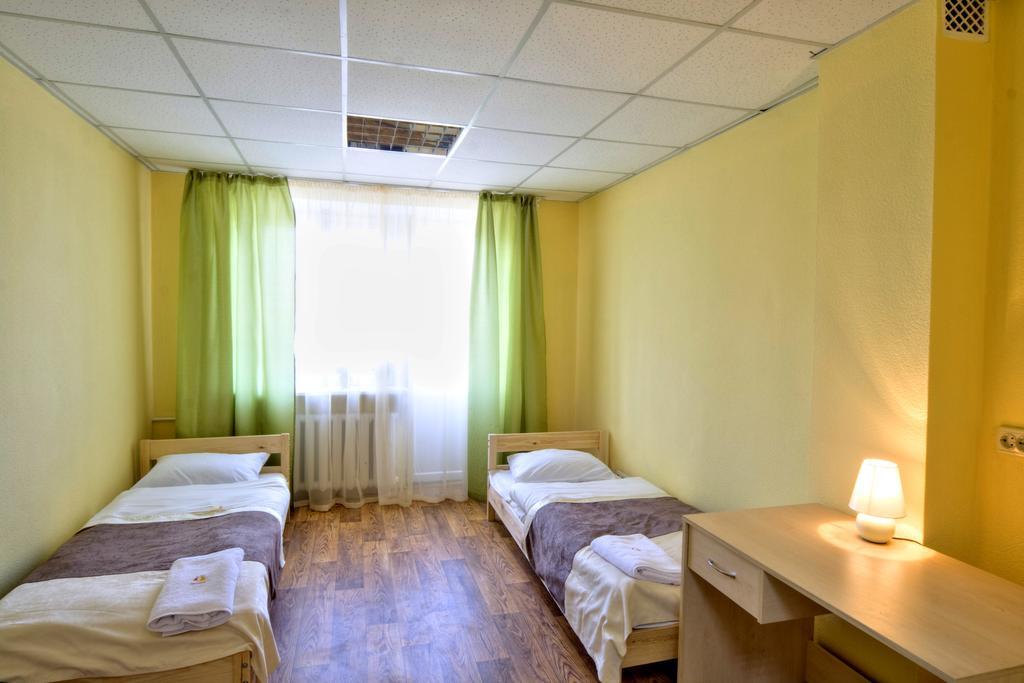 Hostel Podolski Plus Kiev Bagian luar foto
